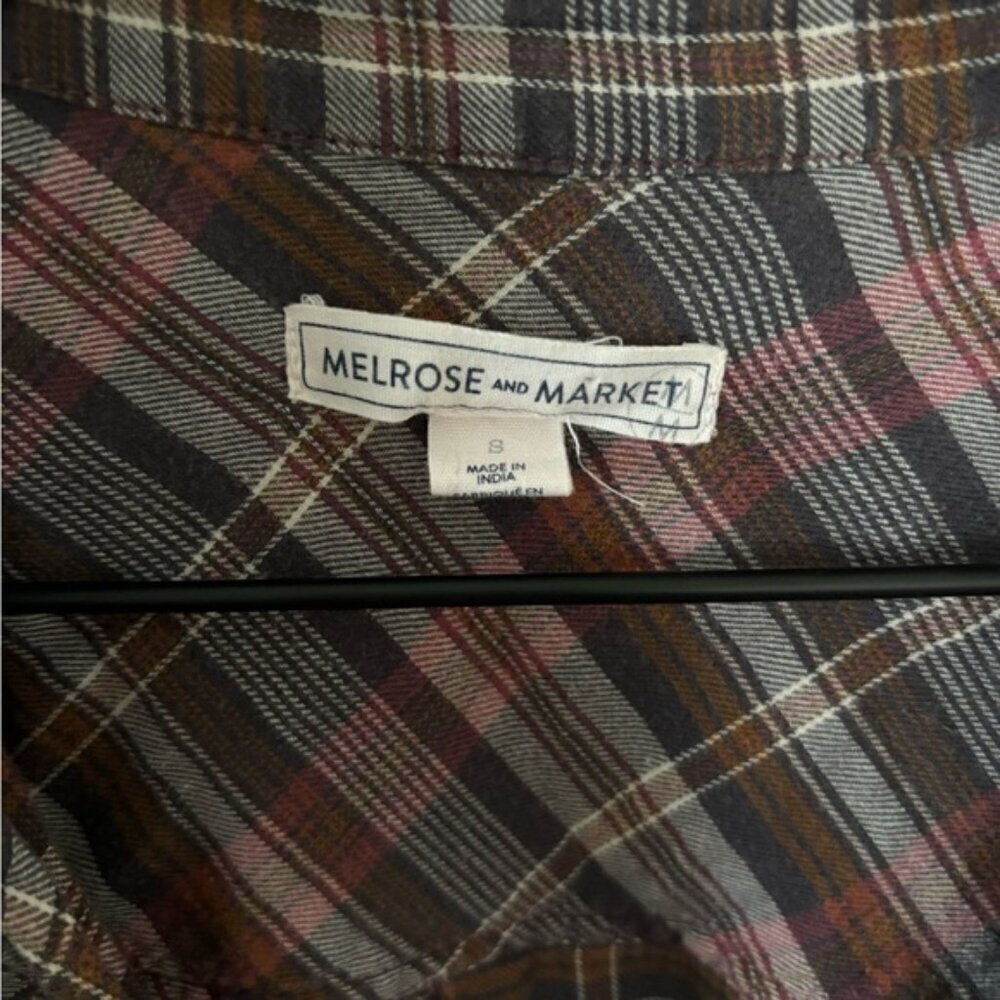 Melrose and Market Plaid Flannel Buttoned Plaid Warm Rustic w Front Pockets SM - Picture 4 of 7